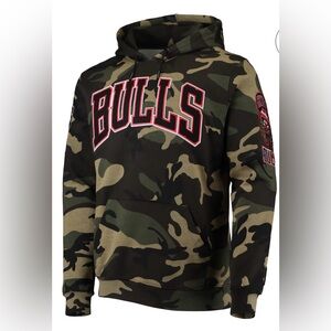 Men’s Chicago Bulls Pro Standard Camo Hoodie